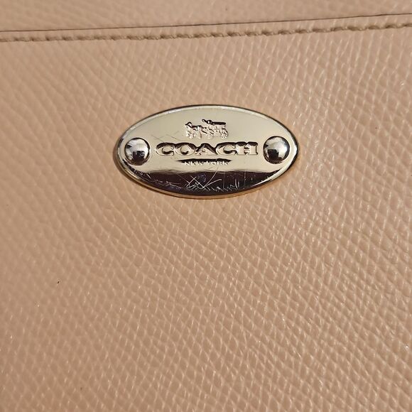 Coach Crossgrain Leather East/West Pop Crossbody F52881 - Picture 2 of 10